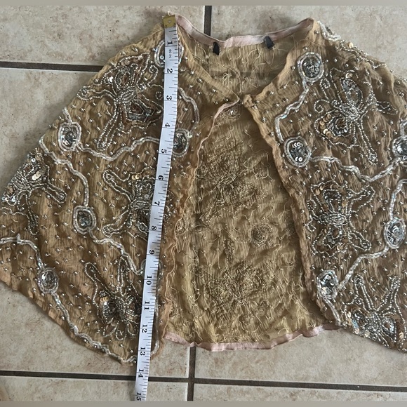 Vintage Y2K Embellished Sequined Embroidery Beaded Champagne Gold Shawl Cape S - Picture 7 of 7